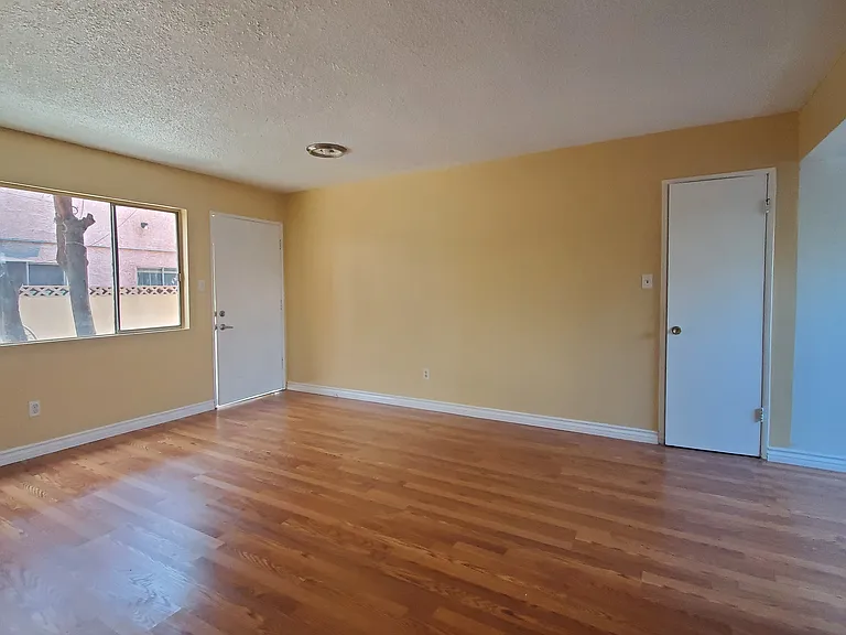 4043 Beck Ave #B — Photo 3