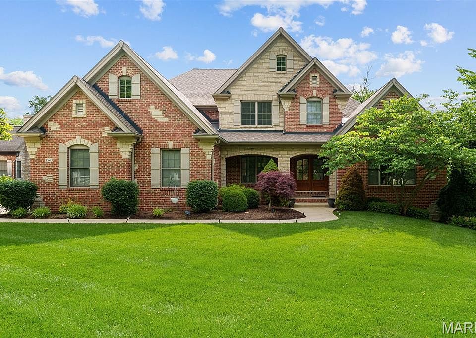 1st image of 2 Romany Park Ln