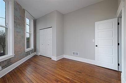 5th image of 136 Brady St #204