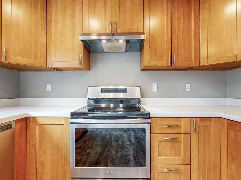 2540 Campbell Dr — Photo 12