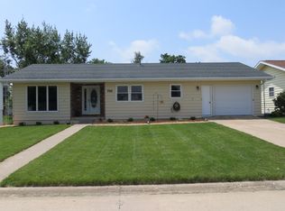706 Cedar St, Adair, IA 50002