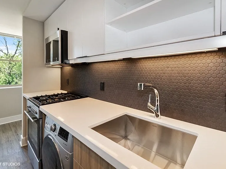 Carver and Slowe Apartments — Photo 17