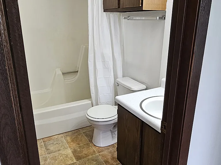 1240 Meadow Ln — Photo 11