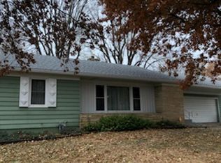 1905 SW McAlister Ave, Topeka, KS 66604