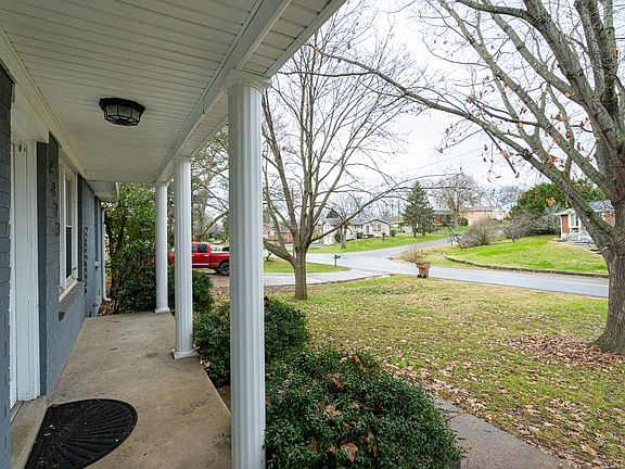 5th image of 6473 Thunderbird Dr