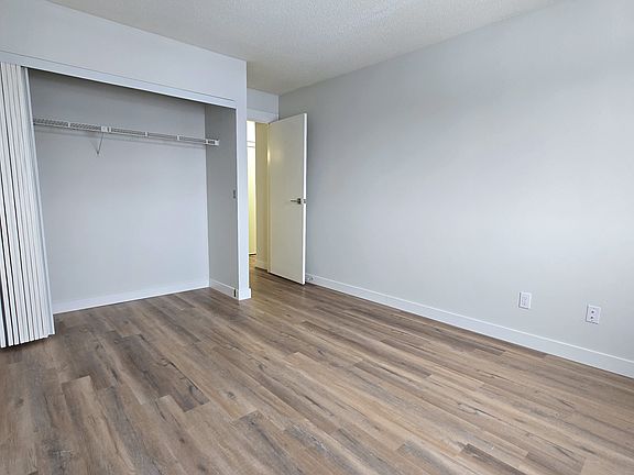 5th image of 10129 163rd St NW