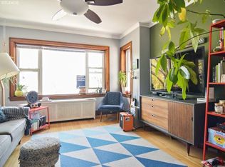 2023 W Berteau Ave APT 2, Chicago, IL 60618