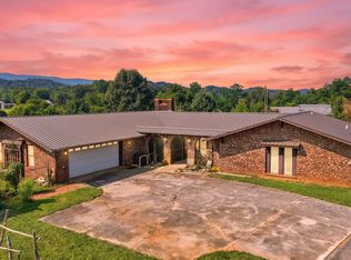 3030 New Blockhouse Rd, Maryville, TN 37803