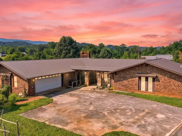 3030 New Blockhouse Rd, Maryville, TN 37803