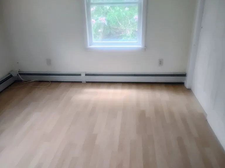 331 N Main St — Photo 36