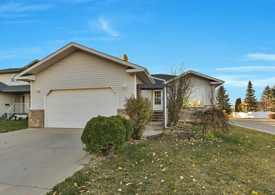 1st image of 3 E Dietz Close