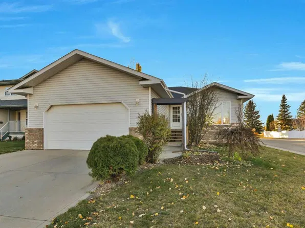 3 E Dietz Close, Red Deer, AB T4R 2S7