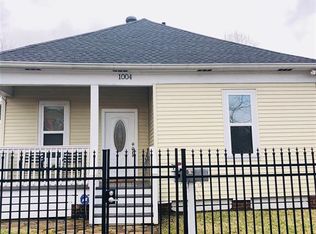 1004 Panama St, Houston, TX 77009