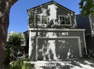 813 Chardonnay Cir, Petaluma, CA 94954