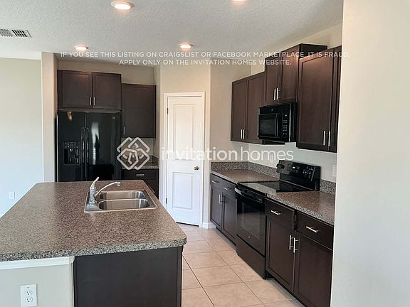 5th image of 7121 King Creek Dr