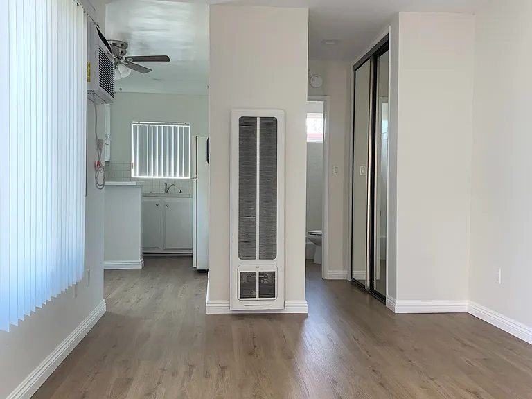 101 N Sierra Bonita Ave #9 — Photo 5