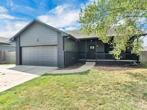 419 E Myers Ct, Mulvane, KS 67110