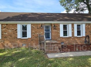 2536 Roundtree Cir, Chesapeake, VA 23323