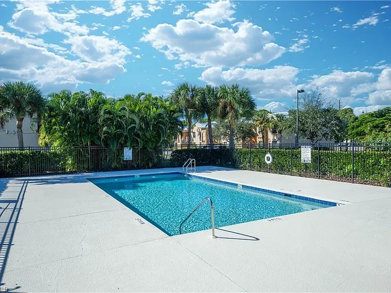 4172 Castilla Cir #101 — Photo 40
