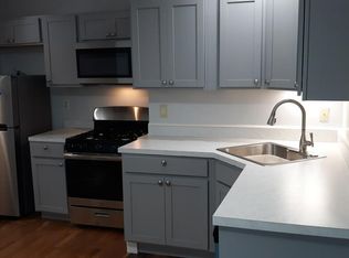 39 Boynton St FLOOR 2, Jamaica Plain, MA 02130