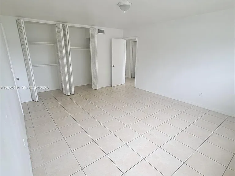 11960 NE 19th Dr #16 — Photo 13