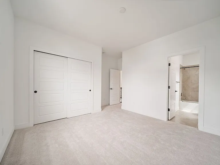16596 Dry Camp Dr — Photo 23