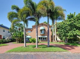 2410 Coffee Pot Blvd NE, Saint Petersburg, FL 33704