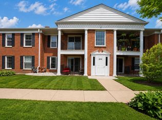 530 Shorely Dr APT 104, Barrington, IL 60010