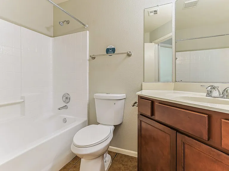 2625 S 156th Ave — Photo 15