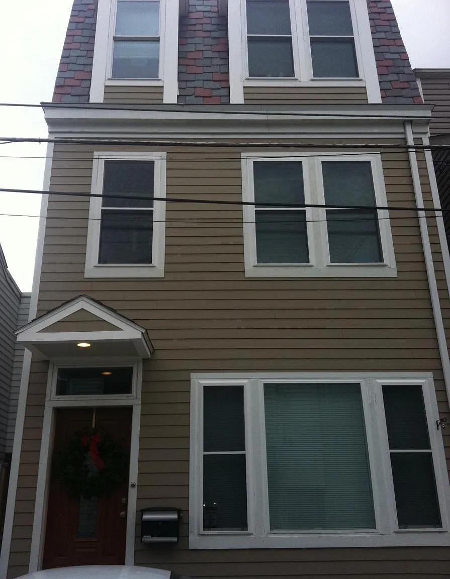 1819 Larkins Way — Photo 2
