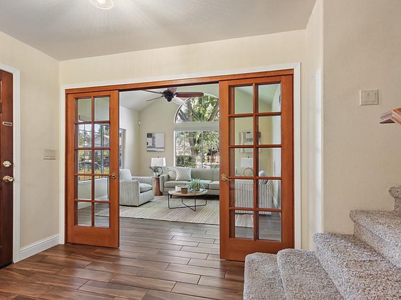 5th image of 2317 Benton Pl