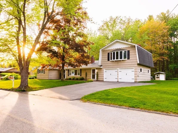 24 Winthrop St, West Boylston, MA 01583