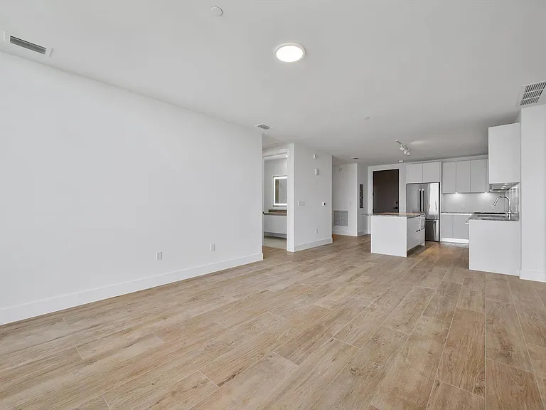 3034 Oak Ave #503 — Photo 14
