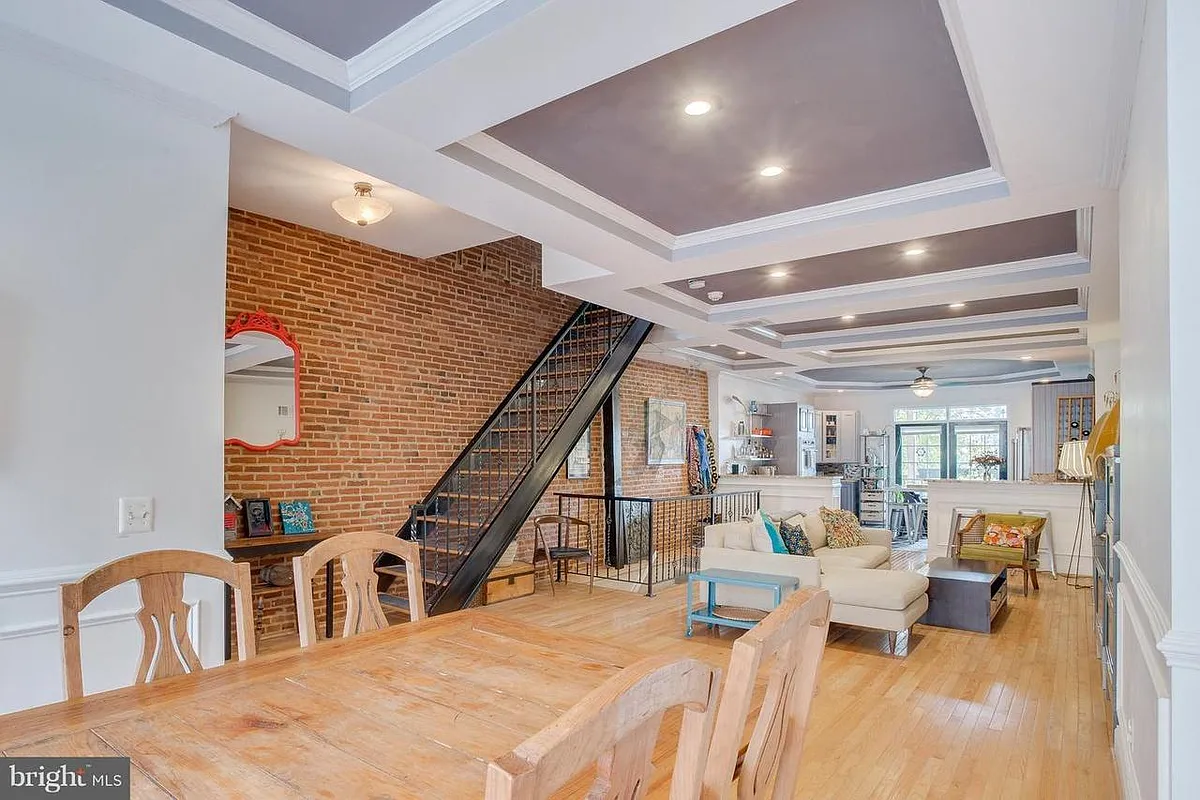 Building Photo - 217 E Lafayette Ave #B