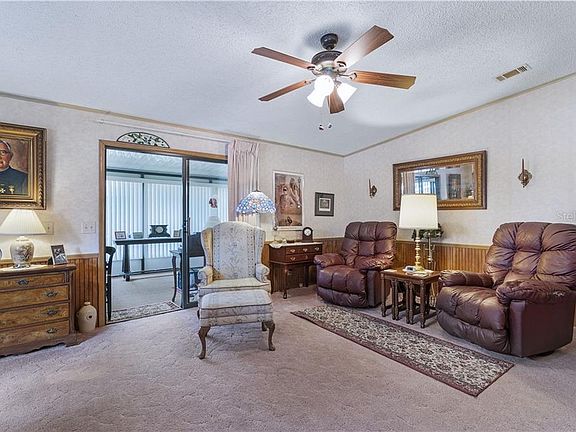 3rd image of 1688 Elkhart Cir
