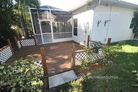 4455 Sunset Cay Cir — Photo 16