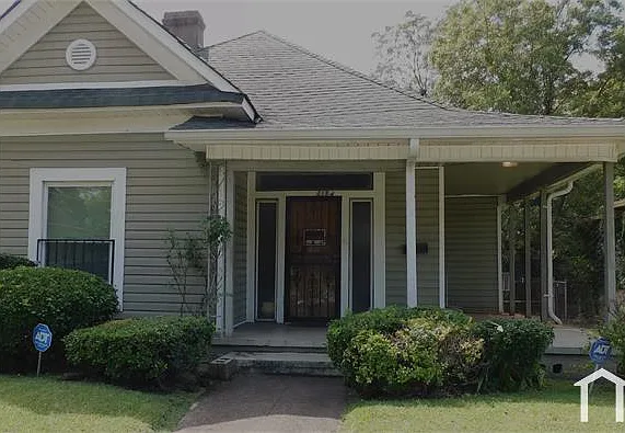 1114 Coosa St