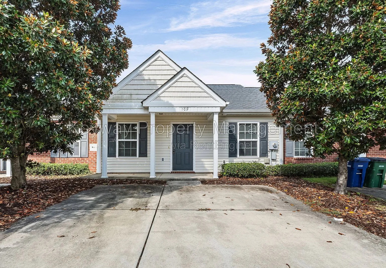 2 bed, 2.0 bath, 1092 sqft, $1,340 — Photo 1