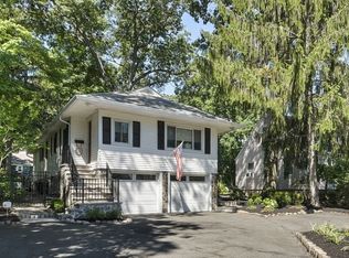 117 Chestnut Dr, Wayne, NJ 07470