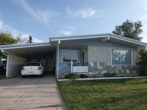 1710 15th Ave N, Lethbridge, AB T1H 1W6