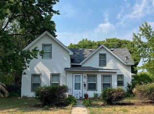 305 Park St, Anoka, MN 55303
