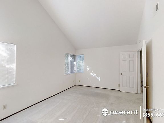 2nd image of 604 Sandalwood Ct