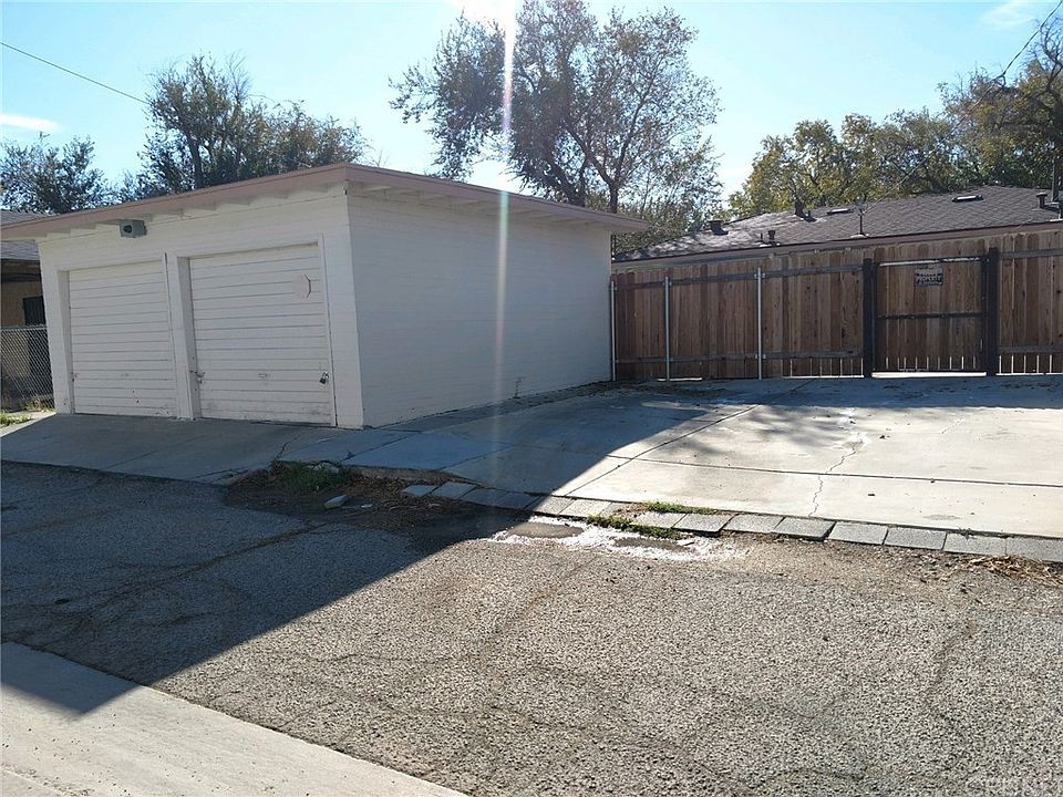 2nd image of 1239 W Jackman St