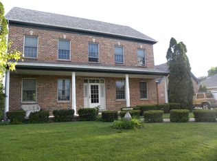 608 Beech Ln, New Lenox, IL 60451