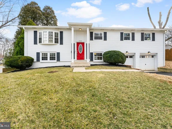 4528 Evansdale Rd, Woodbridge, VA 22193