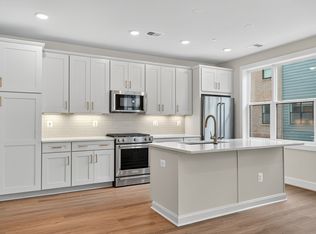 112 Pepperell St, Alexandria, VA