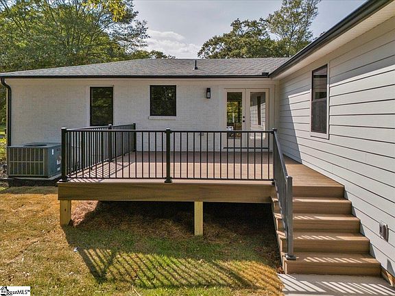3rd image of 210 Woodfield Ave