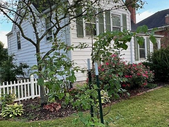 3rd image of 1106 Walnut St