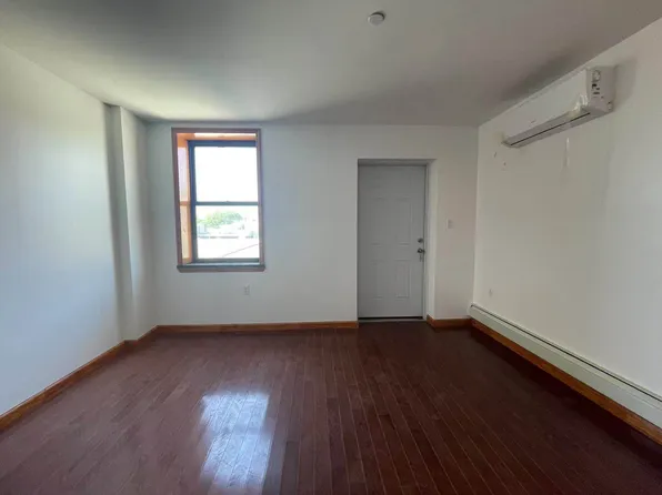 1270 64th Street image 6 of 11