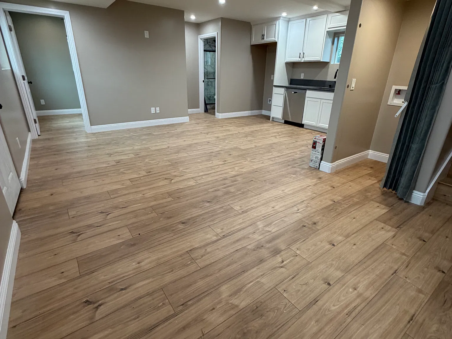 3 bed, 1200 sqft, $3,500 — Photo 3